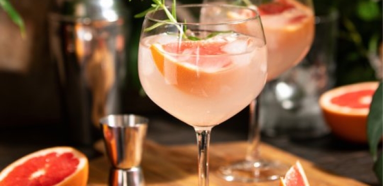 Saké grapefruit cocktail